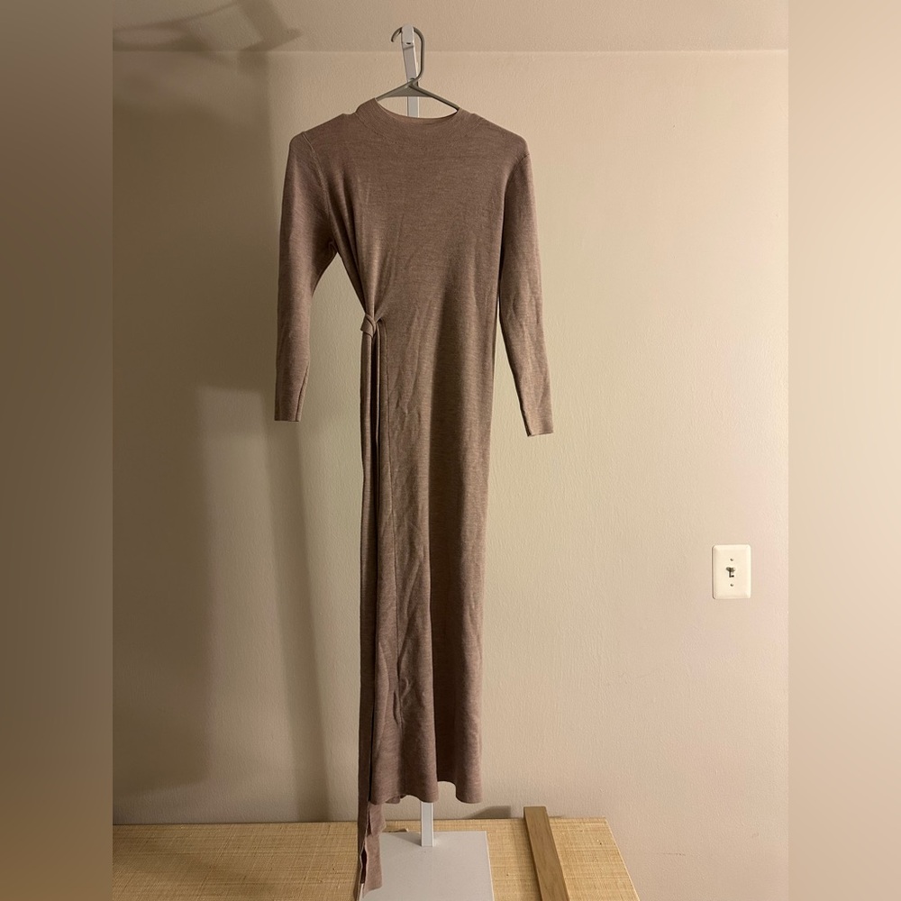 Zara Wool Dress with Tie in Size Small